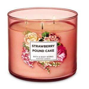 B&BW Strawberry Pound Cake 3-Wick Candle